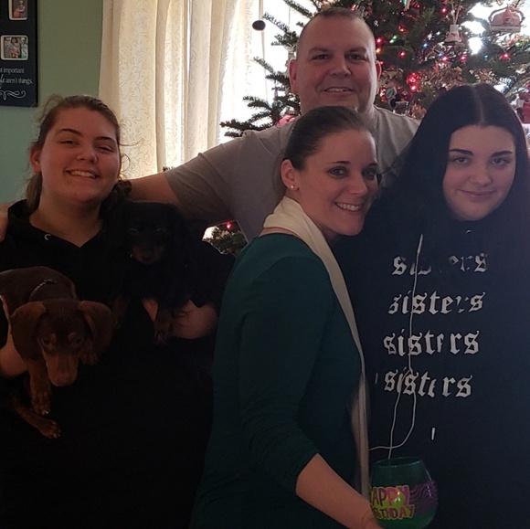 Meet your Posher, Kelly - Picture 2 of 4